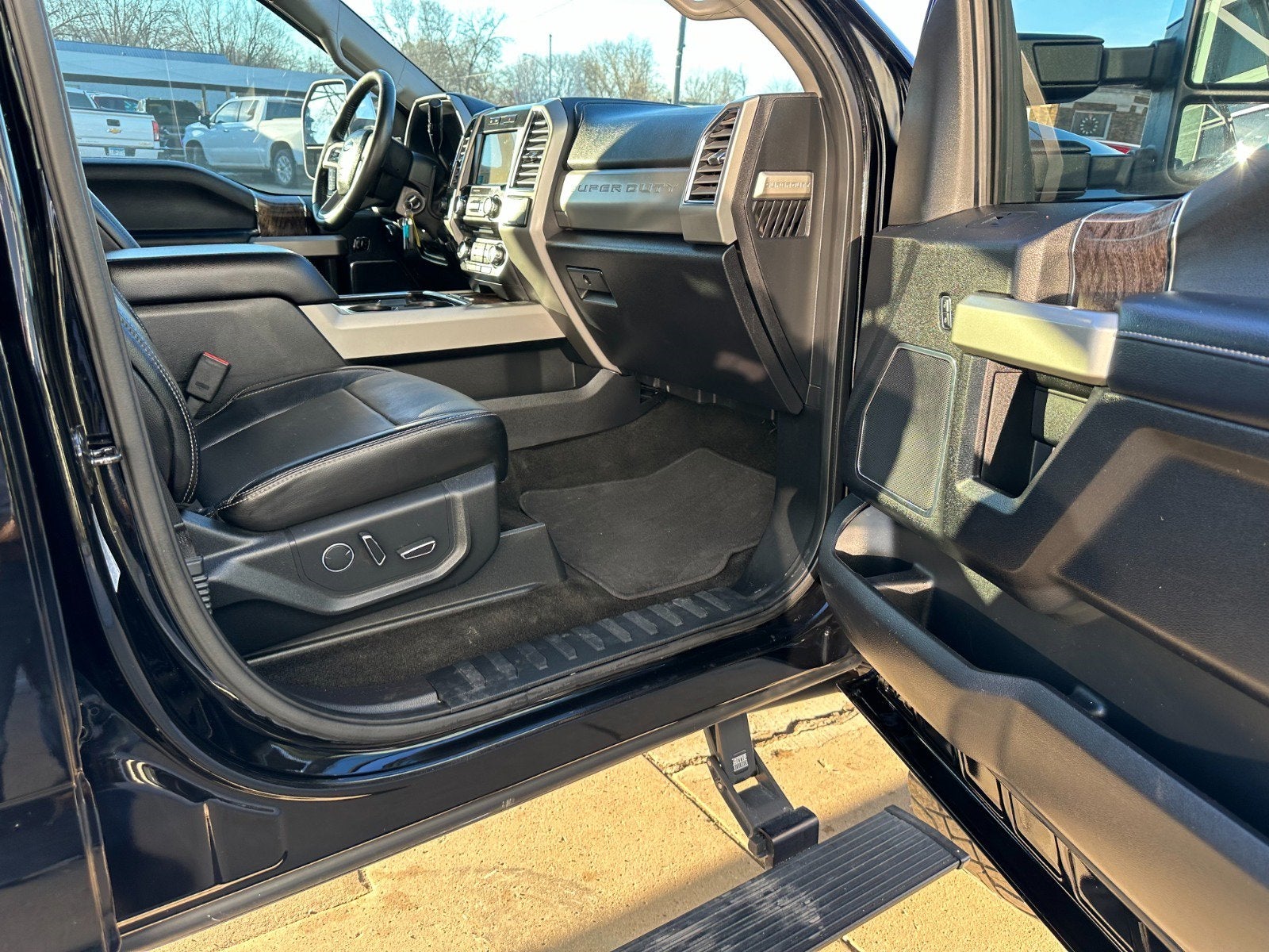 2017 Ford F-350 Lariat, Powerstroke Diesel, Power Boards, Heated & Vented Seats